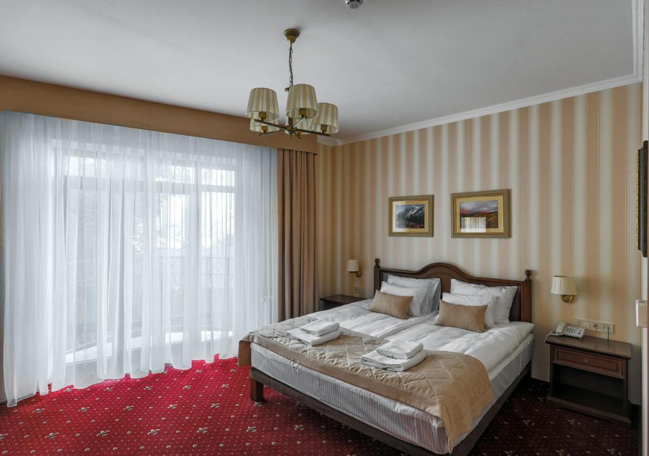 Fenix Town Hotel Vinnitsja Eksteriør billede