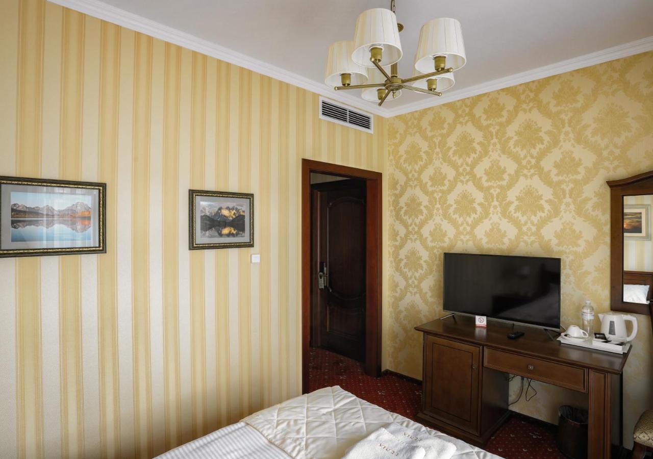 Fenix Town Hotel Vinnitsja Eksteriør billede